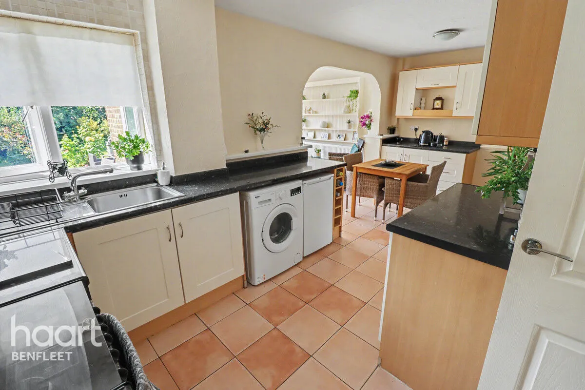 Birch Close, Benfleet, SS7, photo 5