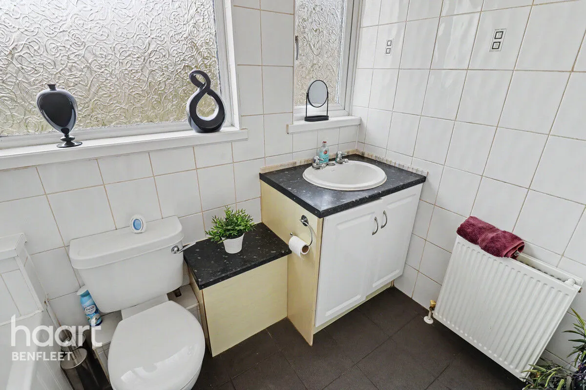 Birch Close, Benfleet, SS7, photo 17