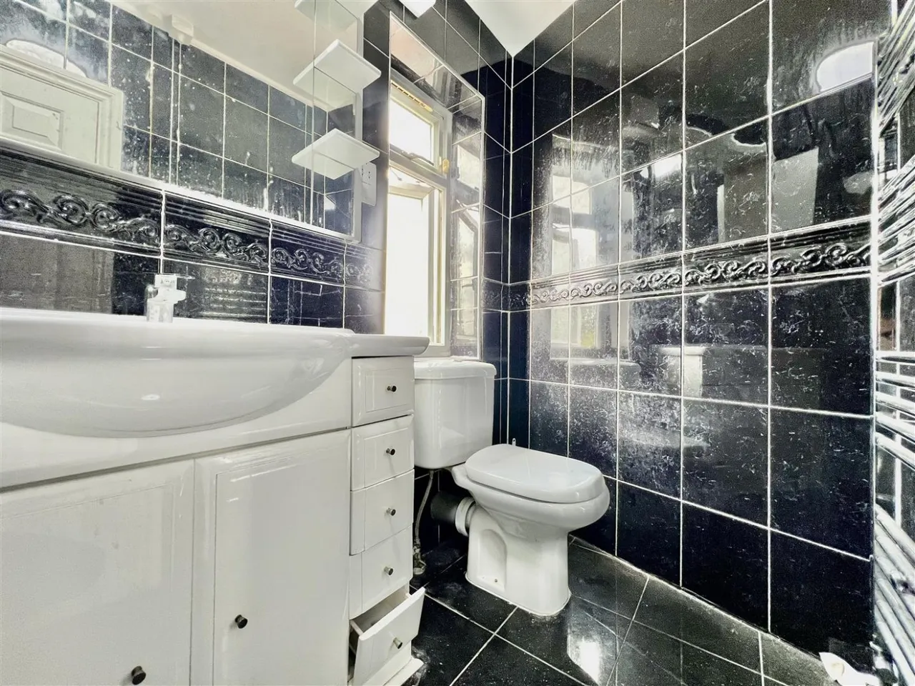 End Terrace, Hounslow, TW4, photo 11