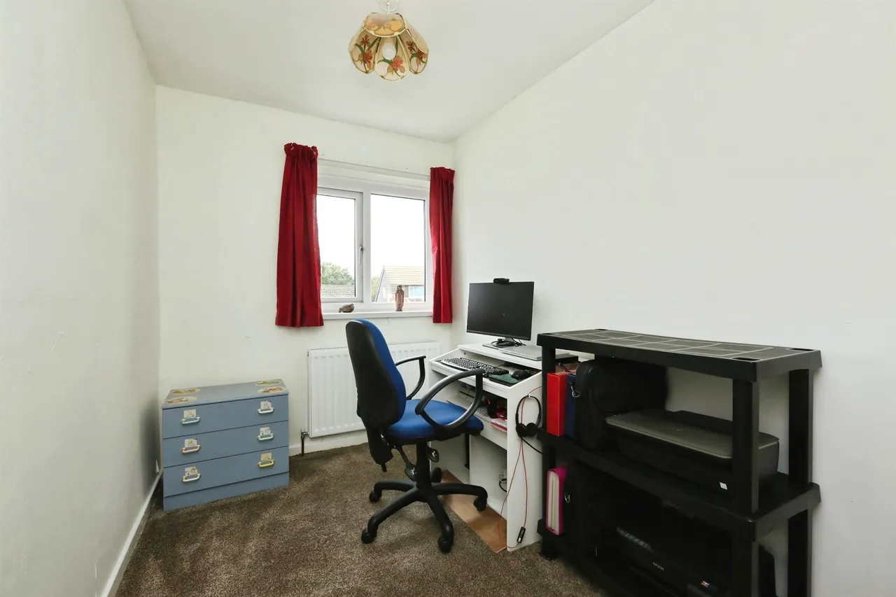 Long Lane, Carlton-In-Lindrick, S81, photo 10