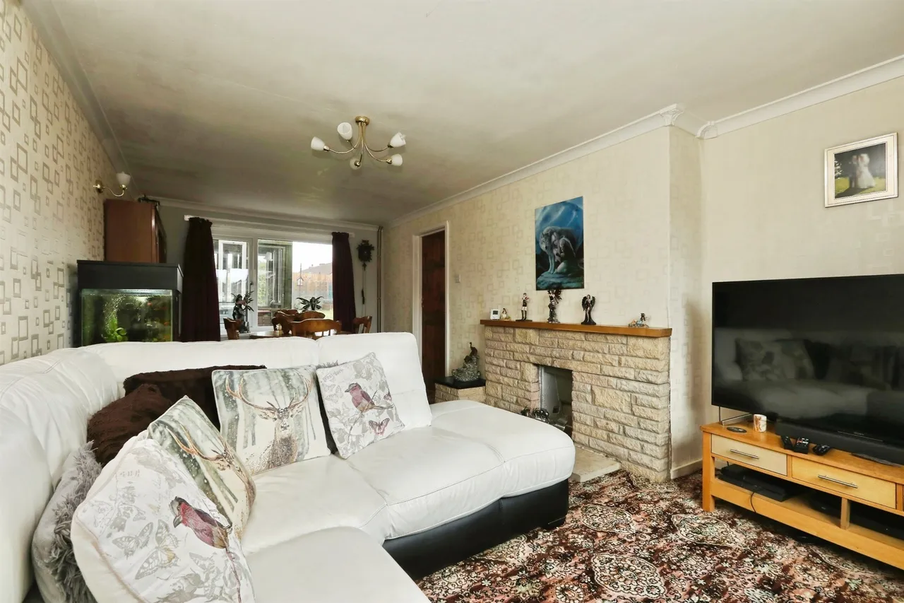 Long Lane, Carlton-In-Lindrick, S81, photo 5