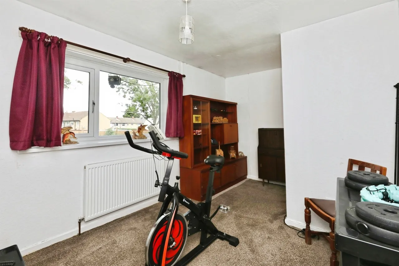 Long Lane, Carlton-In-Lindrick, S81, photo 9