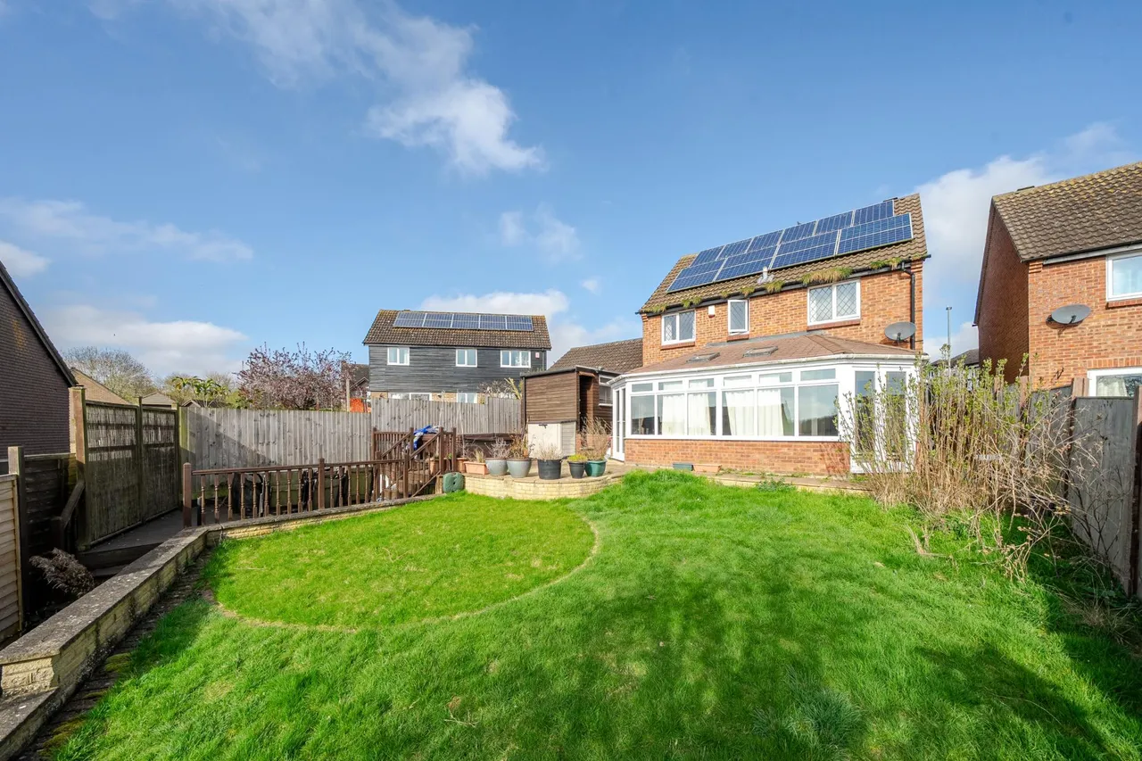 Daimler Close, Rectory Farm, NN3, photo 11