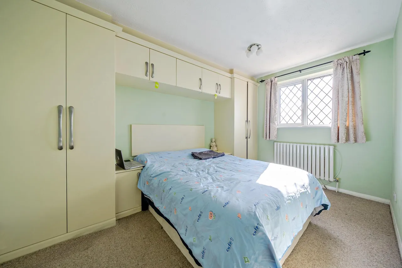 Daimler Close, Rectory Farm, NN3, photo 9