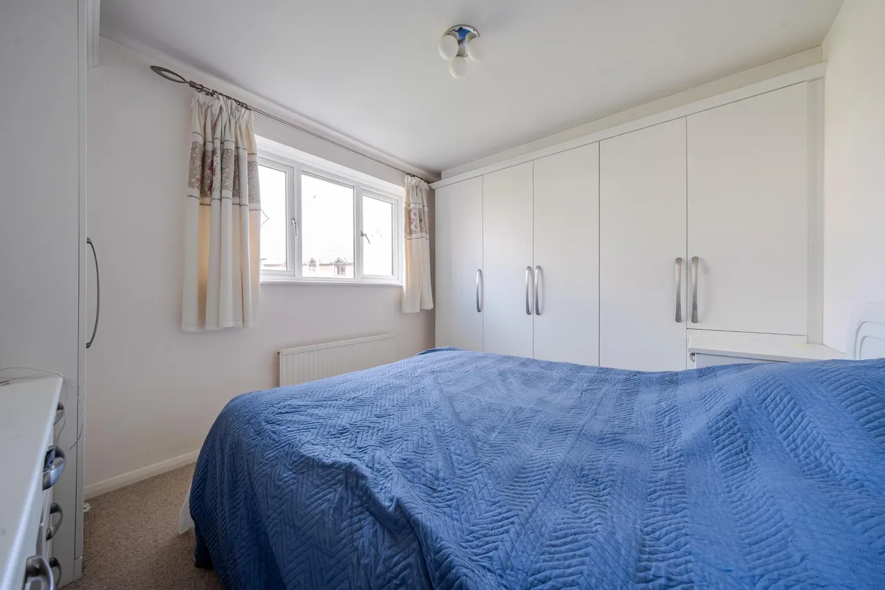 Daimler Close, Rectory Farm, NN3, photo 10