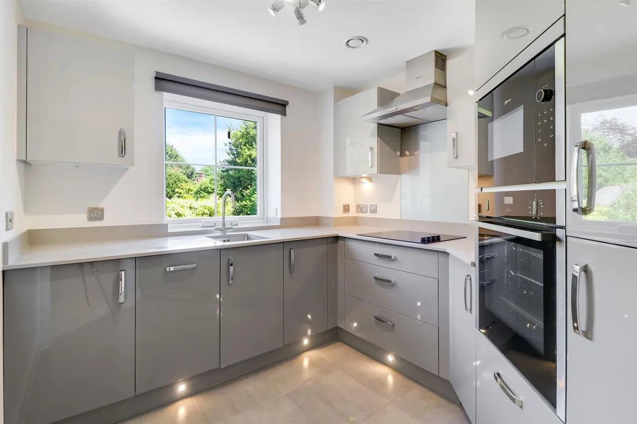 Manor Park Road, Chislehurst, BR7, photo 3