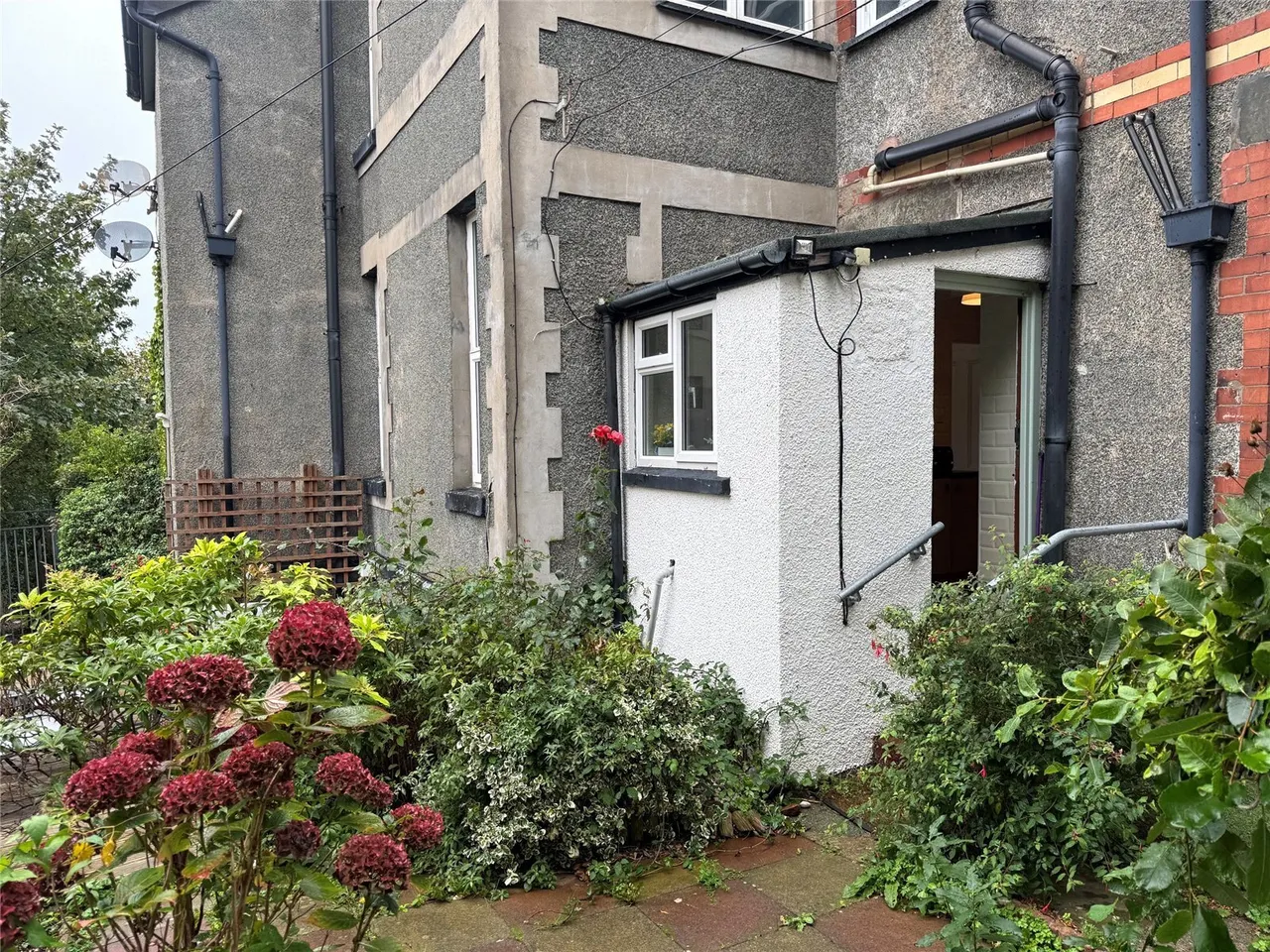 Marine Terrace, Penmaenmawr, LL34, photo 20