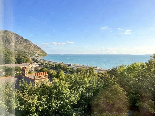Marine Terrace, Penmaenmawr, LL34, photo 6