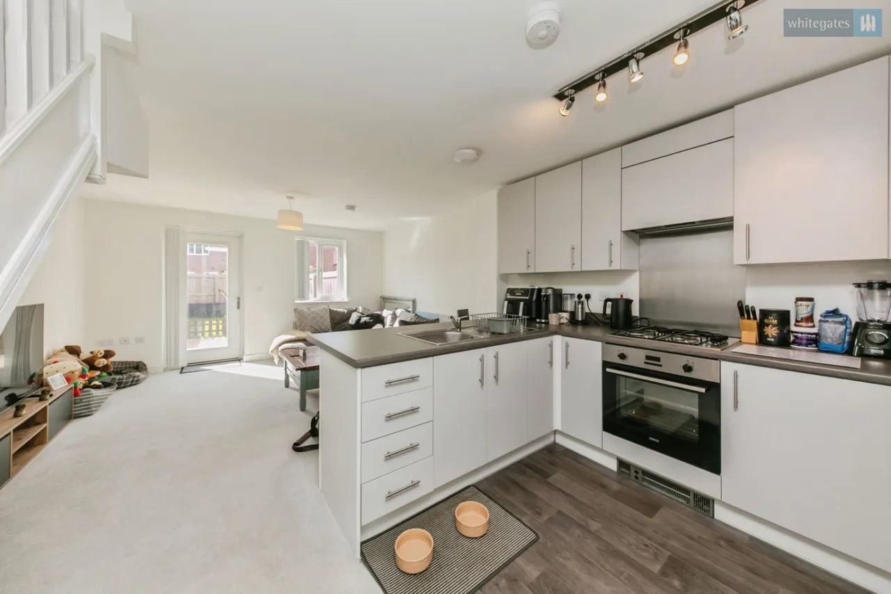Thomas Aston Place, Henhull, CW5, photo 6