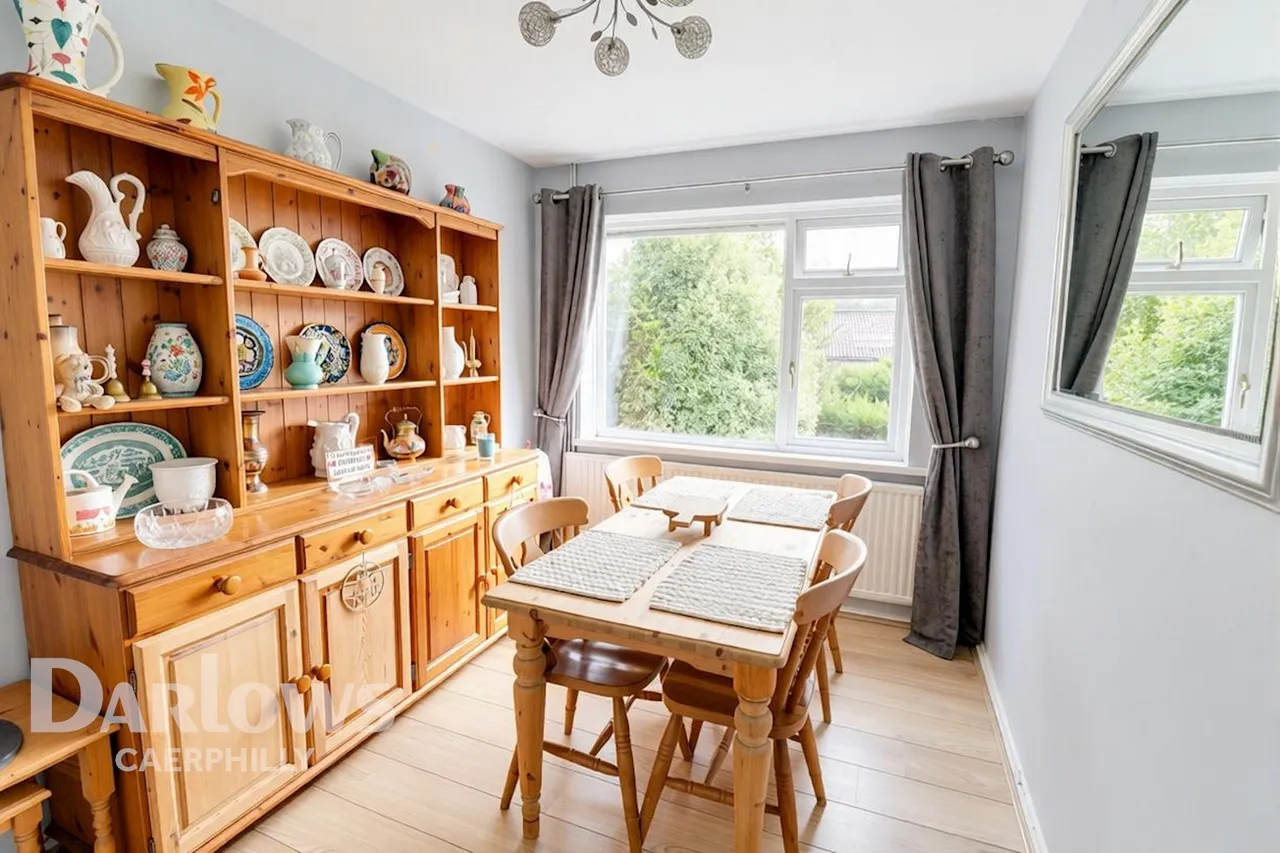 Ashgrove Terrace, Treharris, photo 8