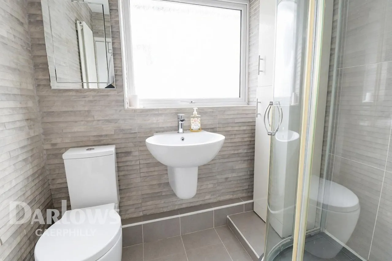 Ashgrove Terrace, Treharris, photo 11