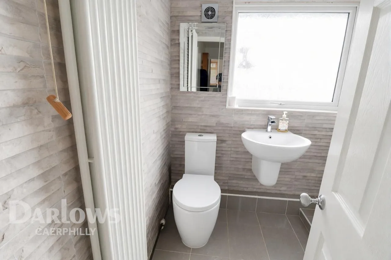 Ashgrove Terrace, Treharris, photo 10