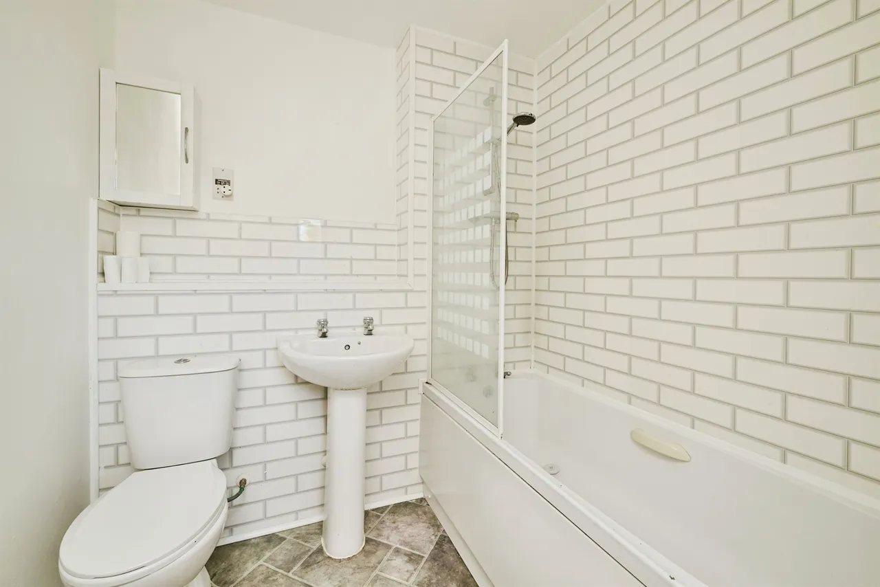 Clayburn Road, Peterborough, PE7, photo 6
