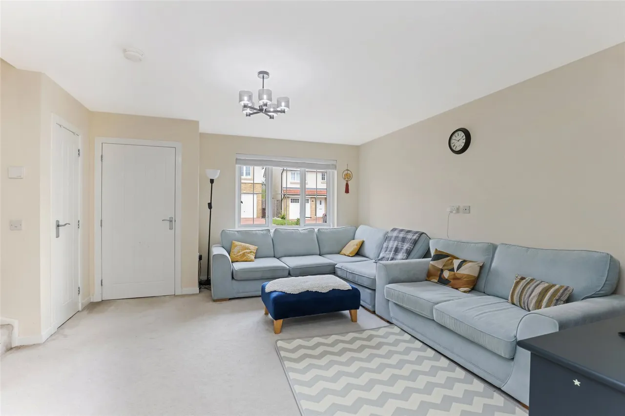 Snowdrop Gardens, Robroyston, G33, photo 3