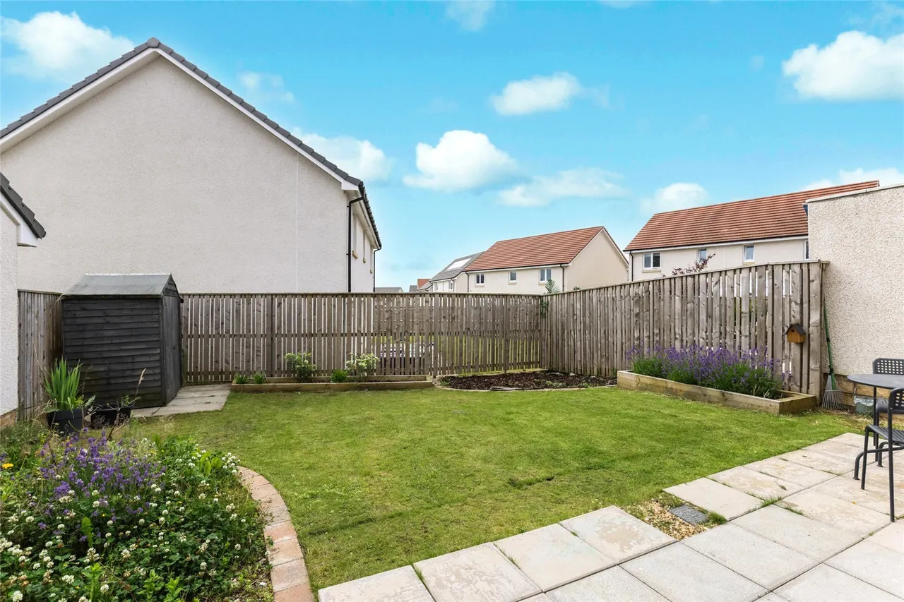 Snowdrop Gardens, Robroyston, G33, photo 16
