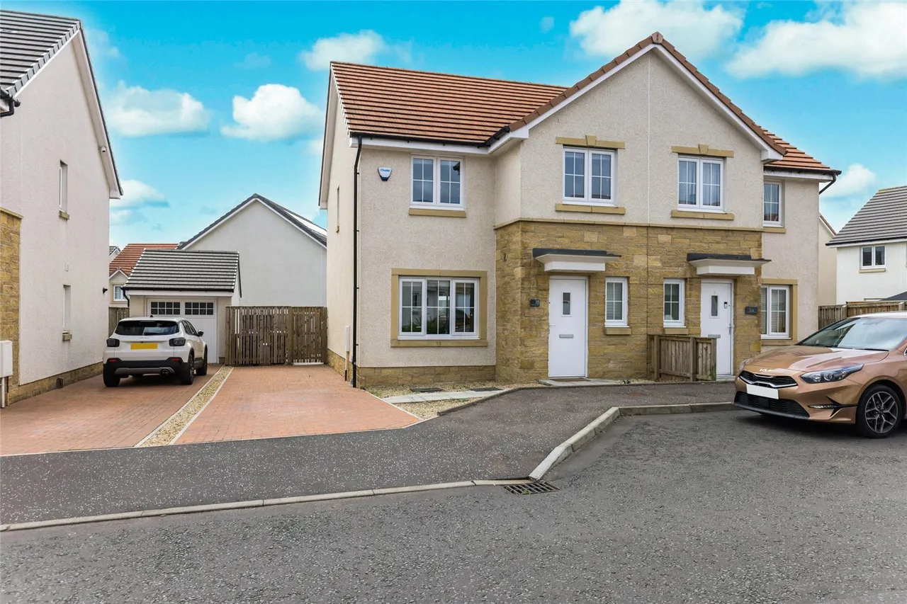 3 bed house for sale, Snowdrop Gardens, Robroyston, G33