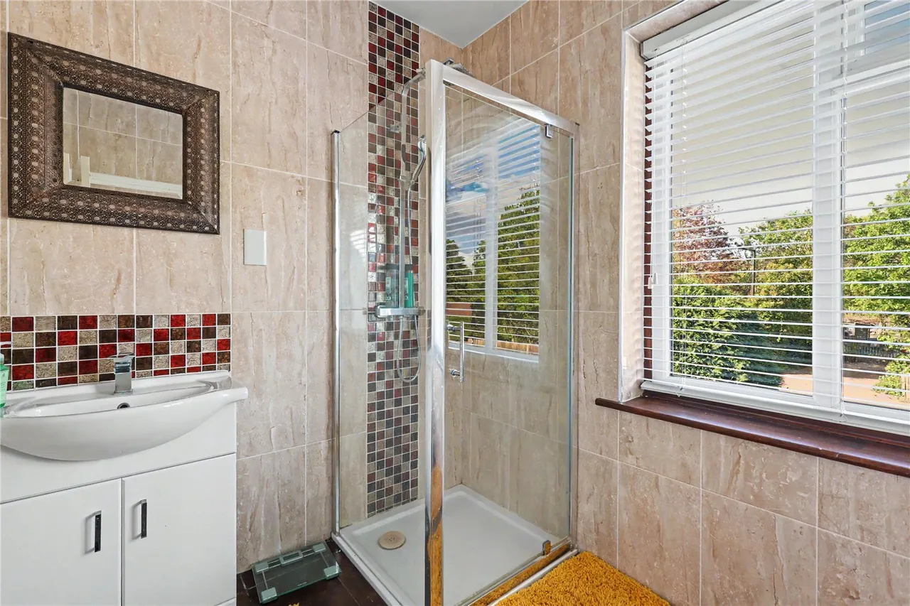 Clay Hill, Enfield, EN2 9AA, photo 16
