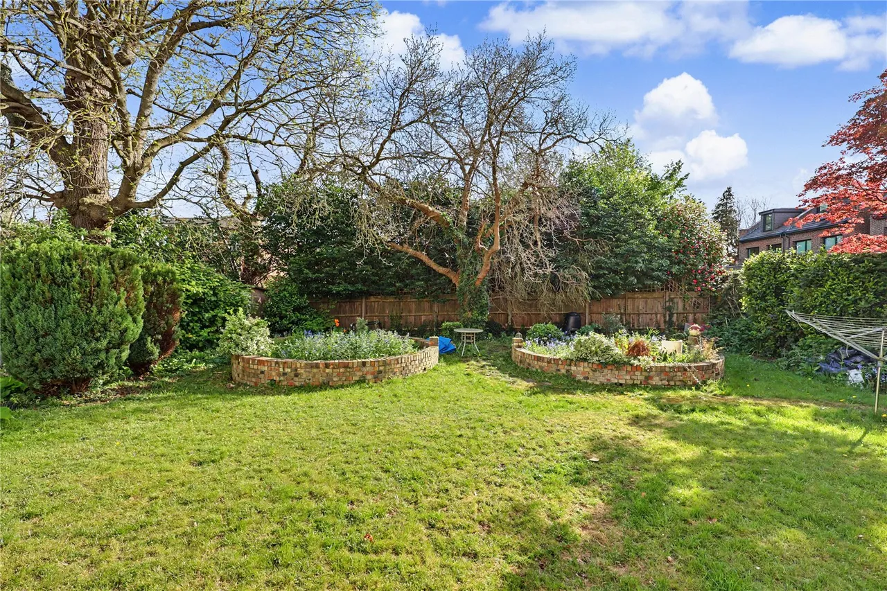 Clay Hill, Enfield, EN2 9AA, photo 17
