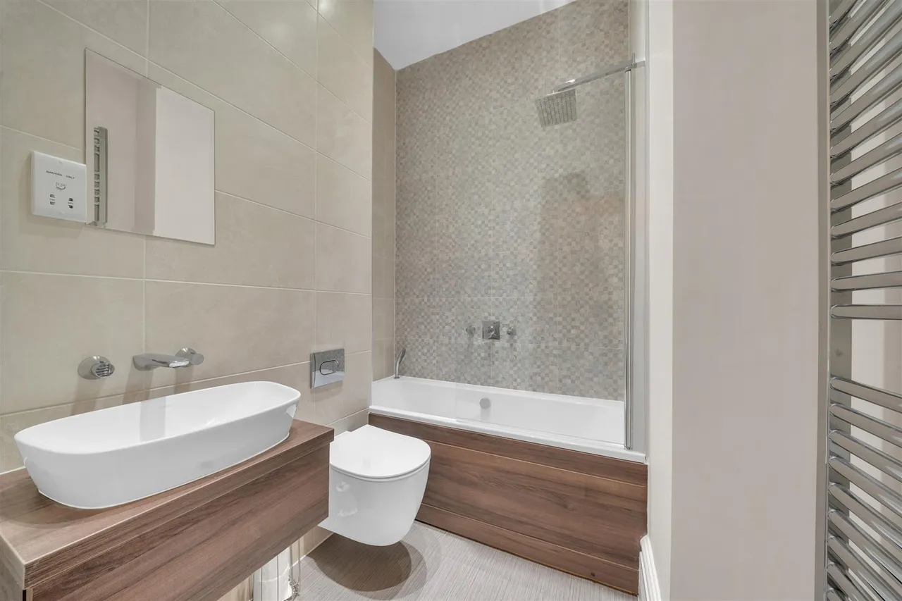Norwood Drive, Menston, Ilkley, LS29 6GE, photo 12