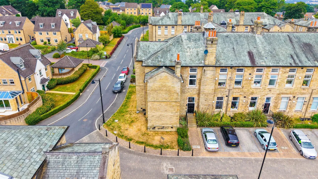 Norwood Drive, Menston, Ilkley, LS29 6GE, photo 17