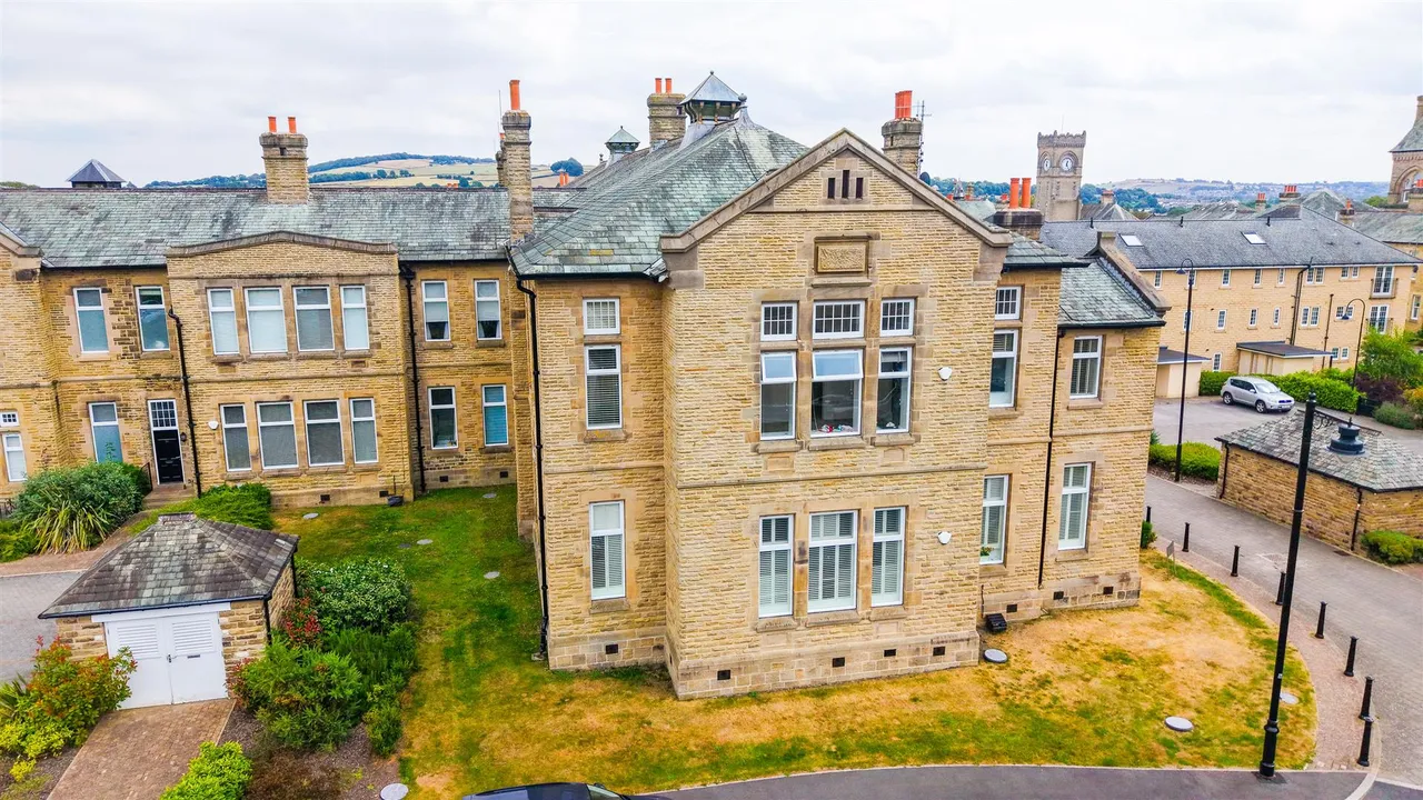 Norwood Drive, Menston, Ilkley, LS29 6GE, photo 16