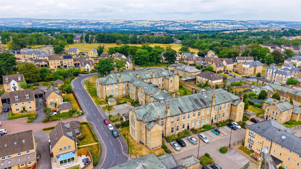 Norwood Drive, Menston, Ilkley, LS29 6GE, photo 19