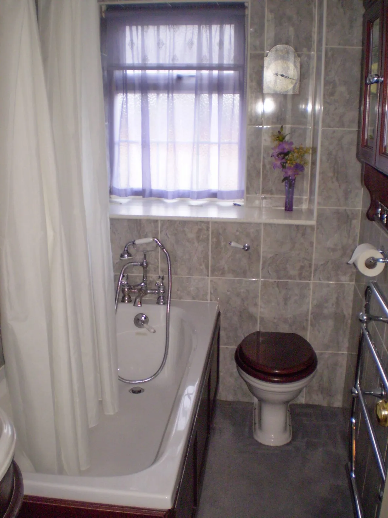 Gainsborough Square, Bexleyheath, Kent, DA6, photo 5