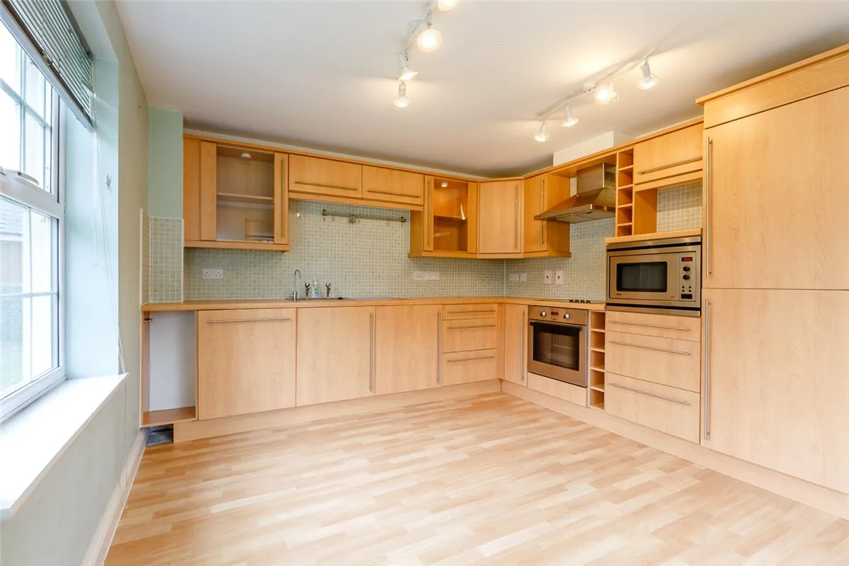 Old College Road, Newbury, RG14, photo 4