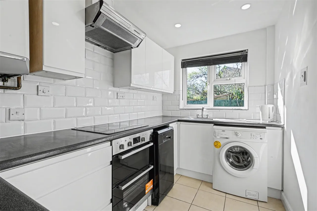 Overdale Close, Long Eaton, NG10, photo 8