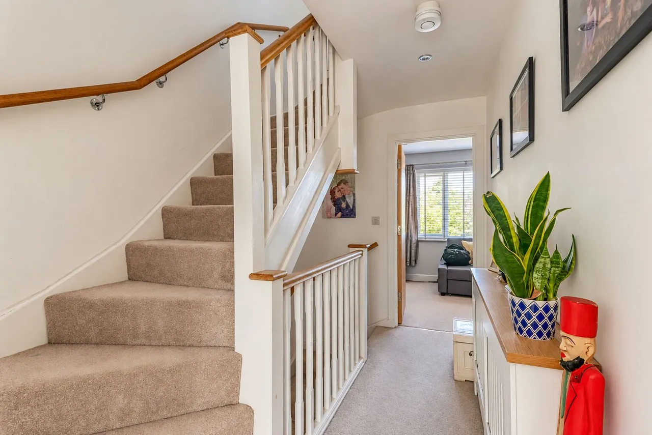 Chequers Avenue, High Wycombe, HP11, photo 13