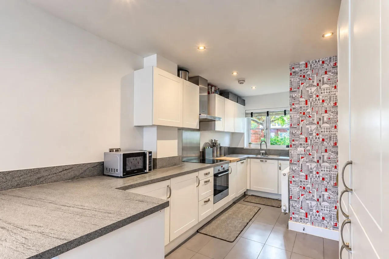Chequers Avenue, High Wycombe, HP11, photo 4