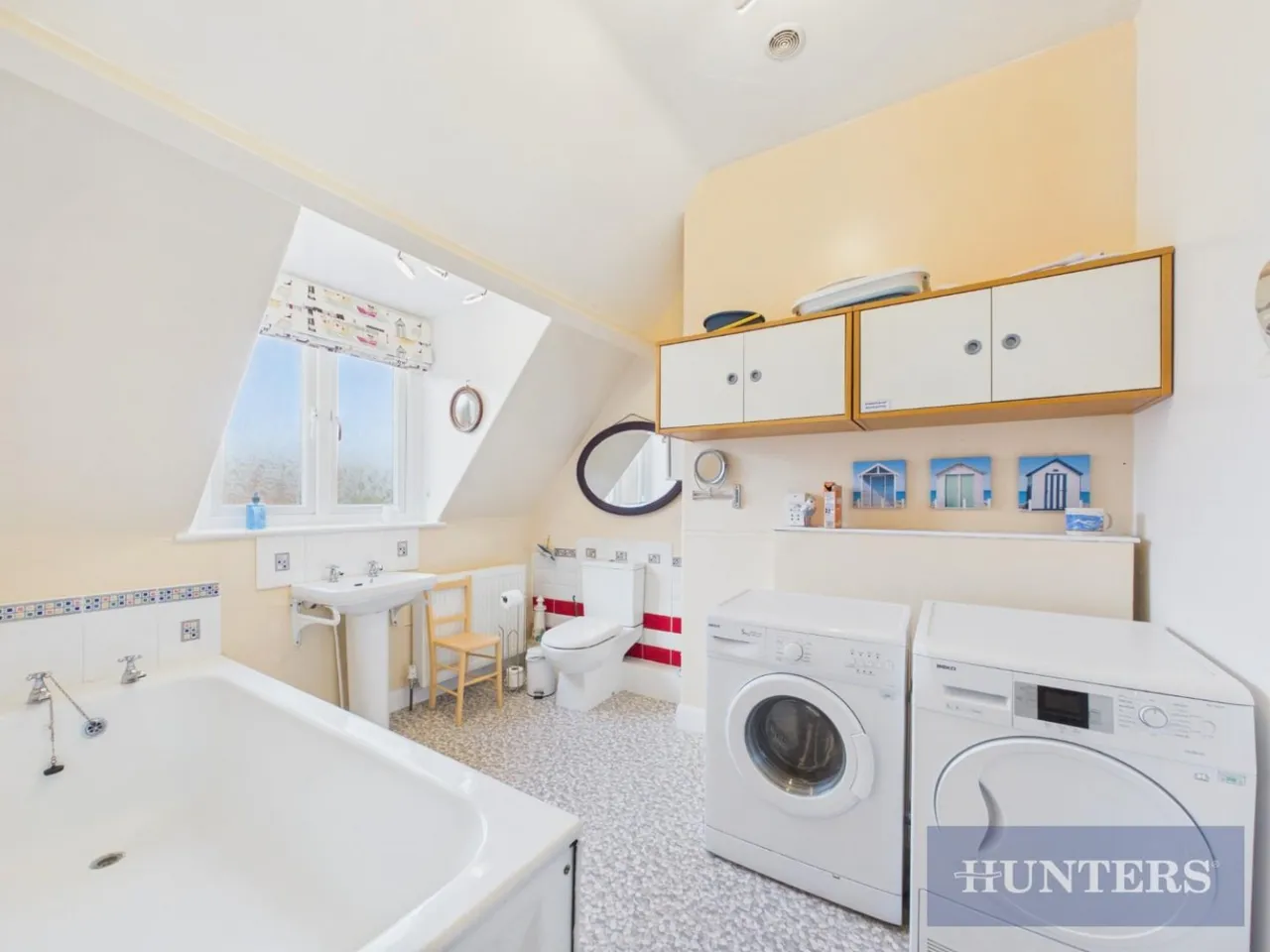 Esplanade Crescent, Scarborough, YO11, photo 13