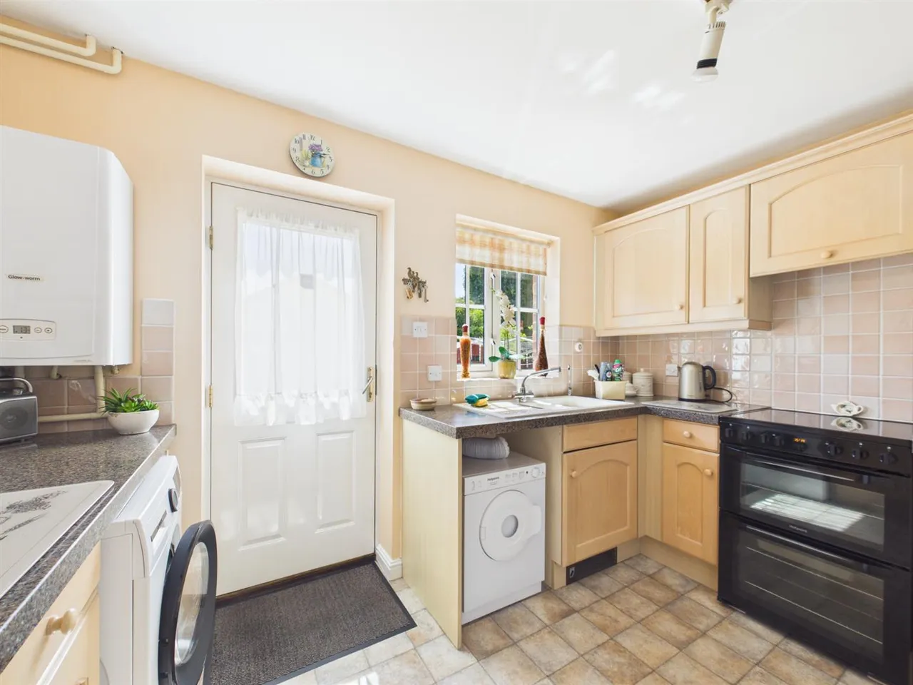 Woodside Close, Ruislip, HA4 7BH, photo 4