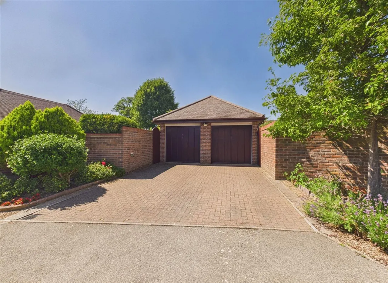 Woodside Close, Ruislip, HA4 7BH, photo 13