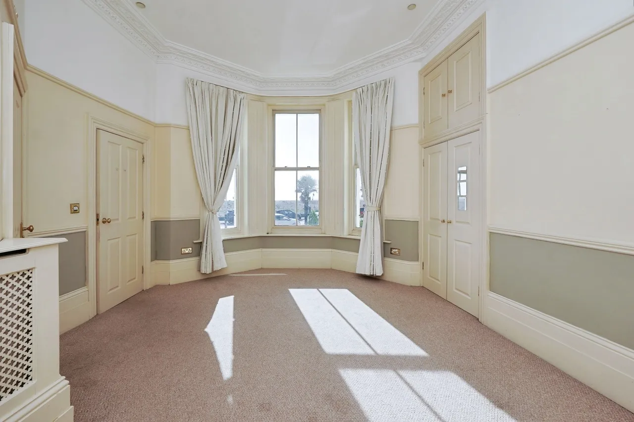 Marine Crescent, Folkestone, CT20, photo 5