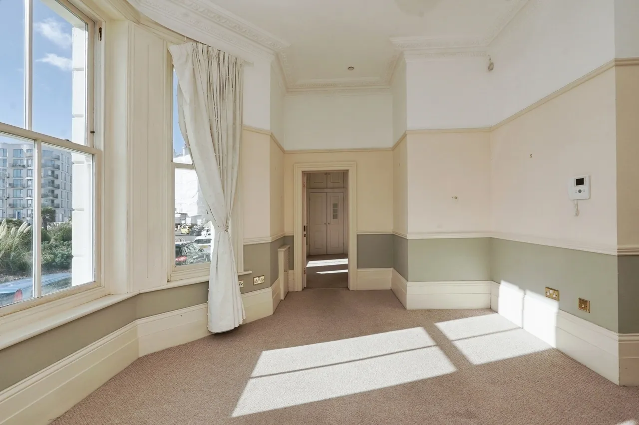 Marine Crescent, Folkestone, CT20, photo 13