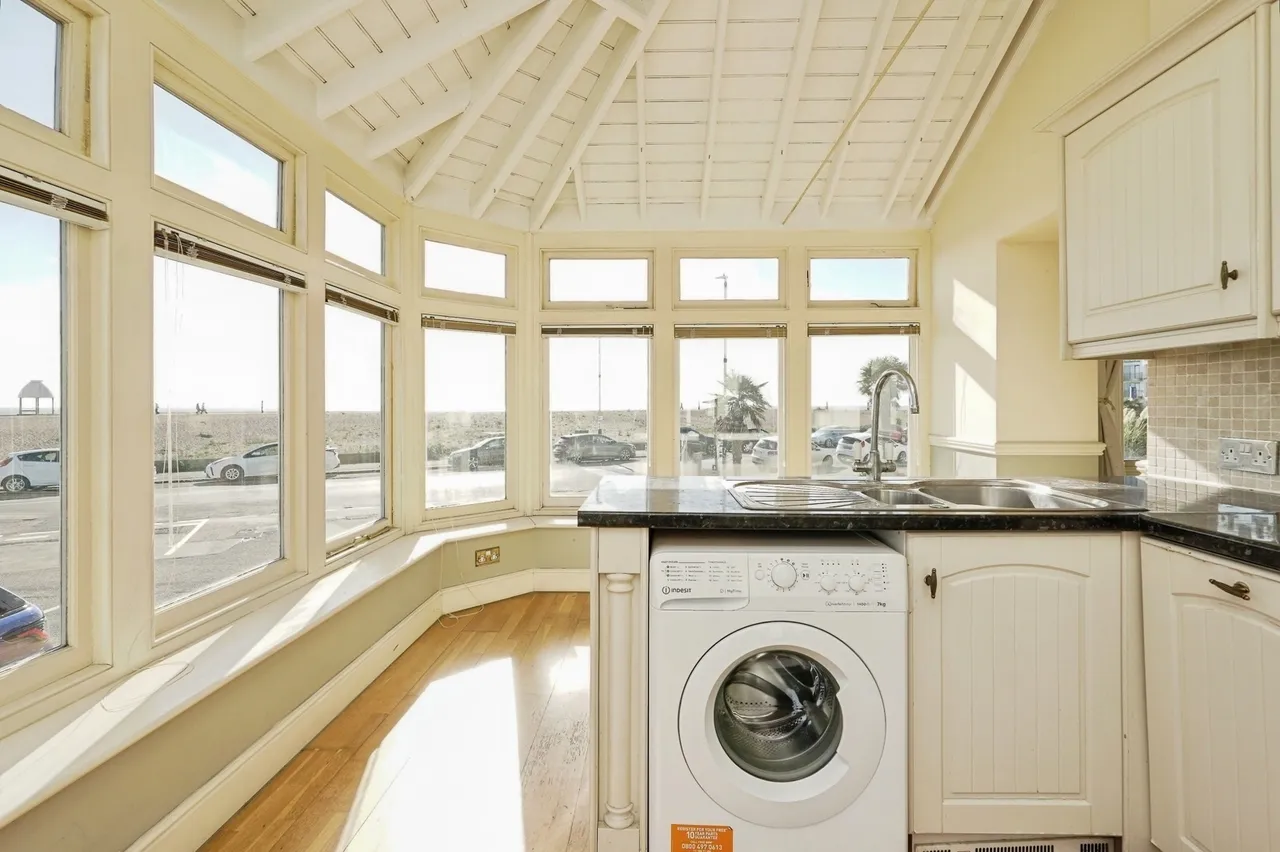 Marine Crescent, Folkestone, CT20, photo 7