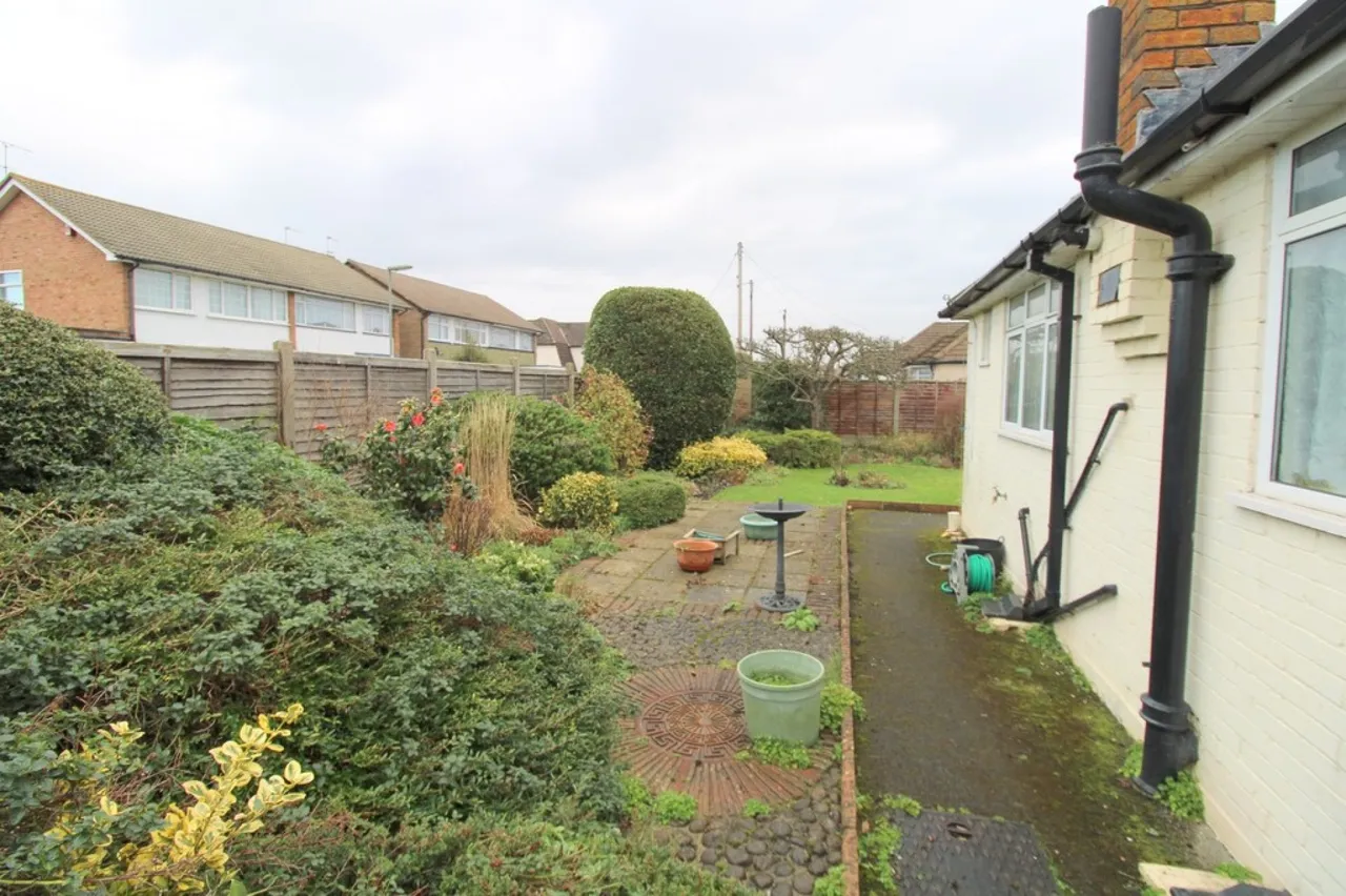 Meadow Road, Ashford, photo 11