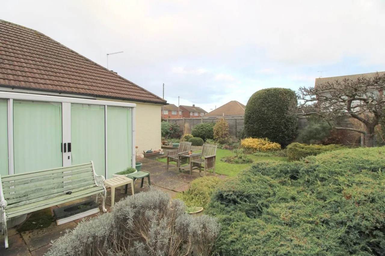 Meadow Road, Ashford, photo 12