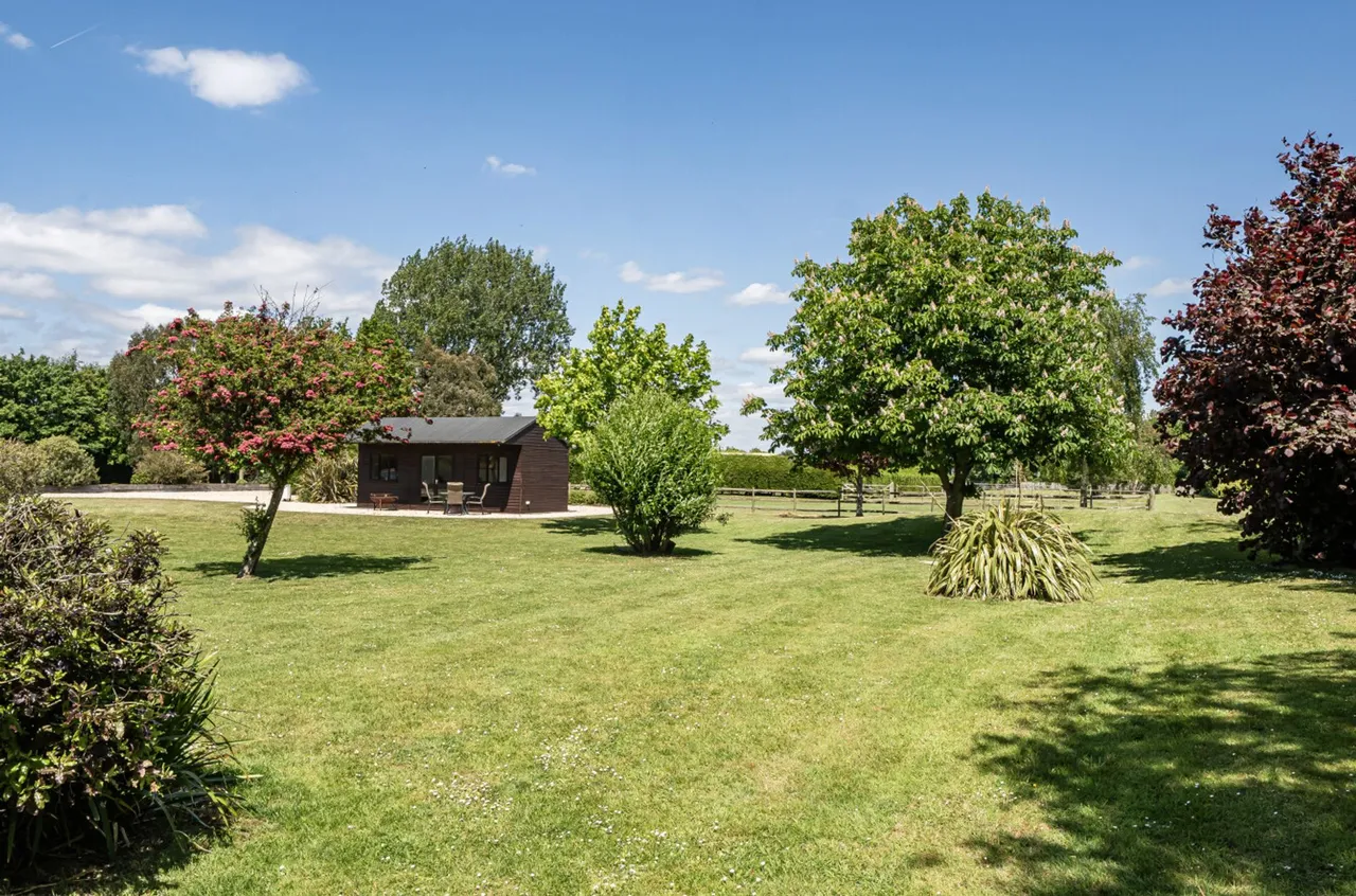 Almodington Lane, Earnley, PO20, photo 28
