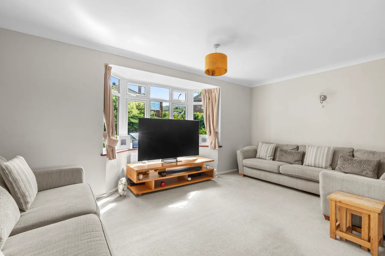 Manor Crescent, Wendover, HP22, photo 7