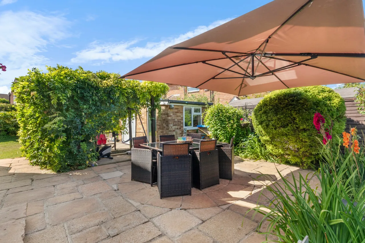 Manor Crescent, Wendover, HP22, photo 4