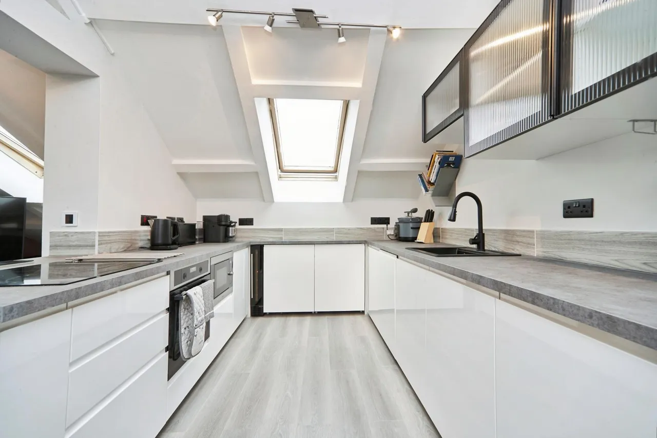 Hainsworth Road, Silsden, BD20, photo 9