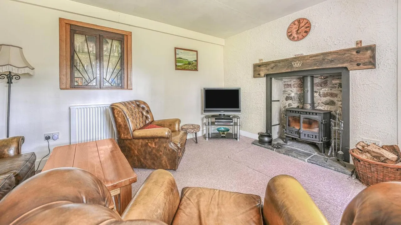 2 Canisp Road, Lochinver, Lairg, Highland, IV27 4LH, photo 10