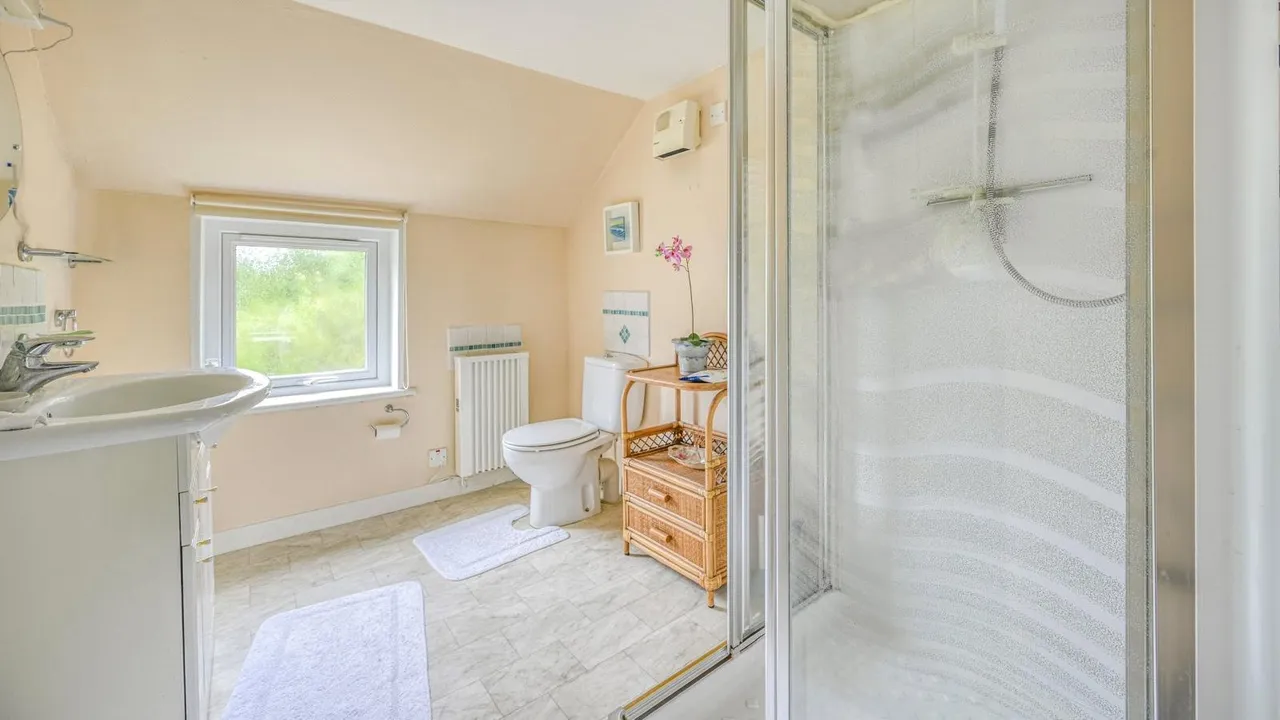2 Canisp Road, Lochinver, Lairg, Highland, IV27 4LH, photo 20