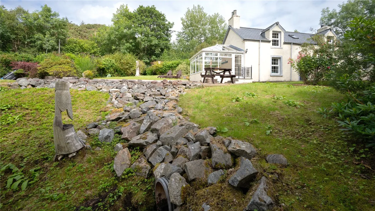 2 Canisp Road, Lochinver, Lairg, Highland, IV27 4LH, photo 25