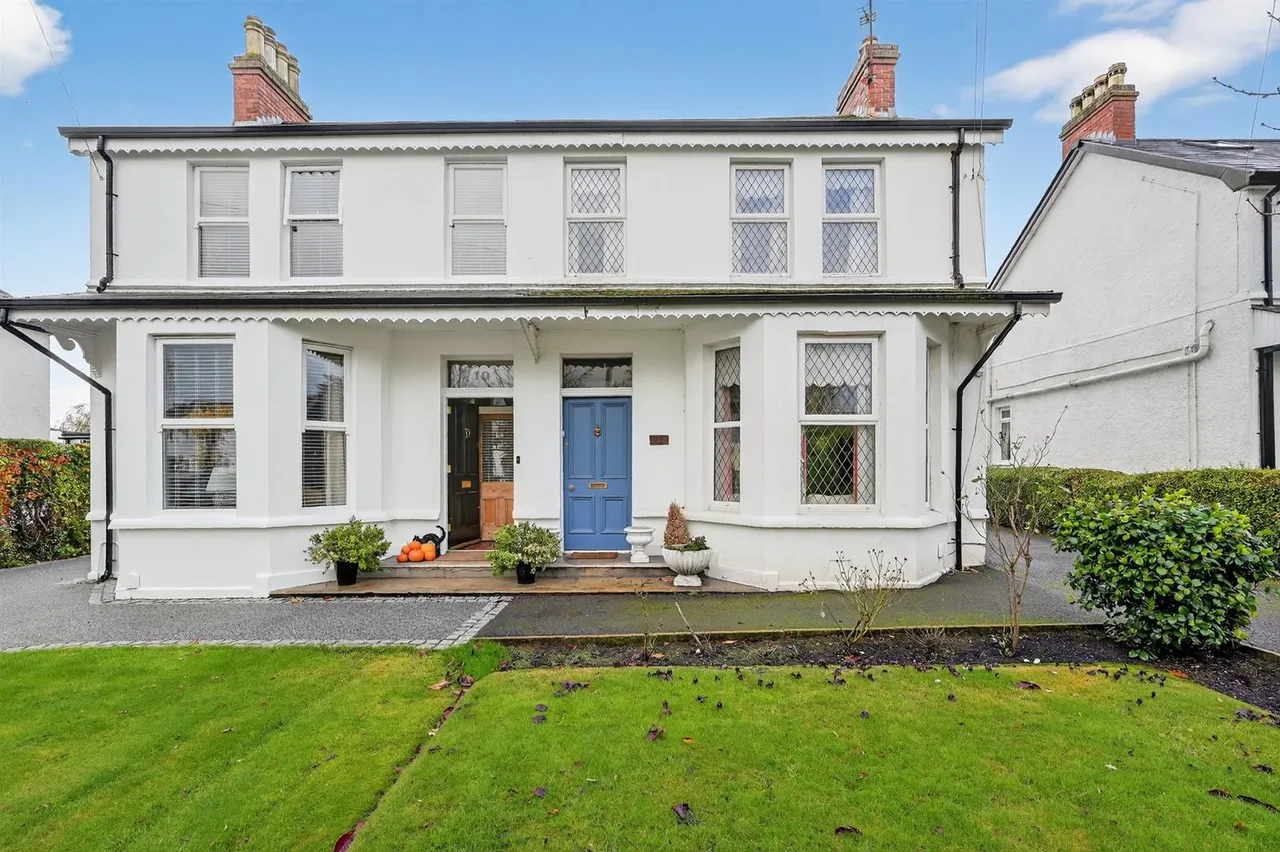 3 bed house for sale, Finaghy Park Central, Belfast, BT10