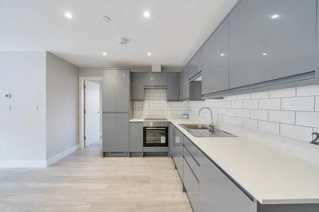 Heath Villa, SL5, photo 11