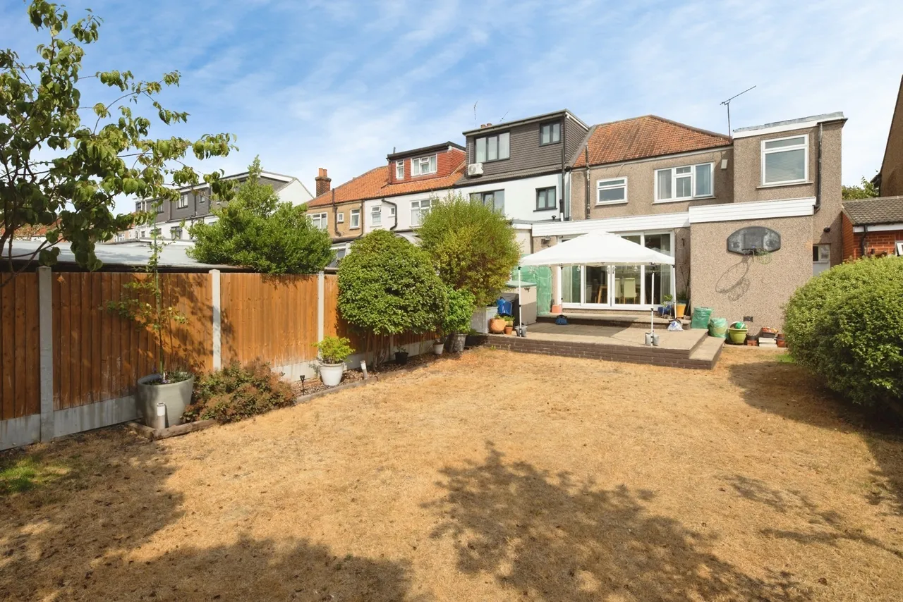 Windermere Gardens, Ilford, IG4, photo 11