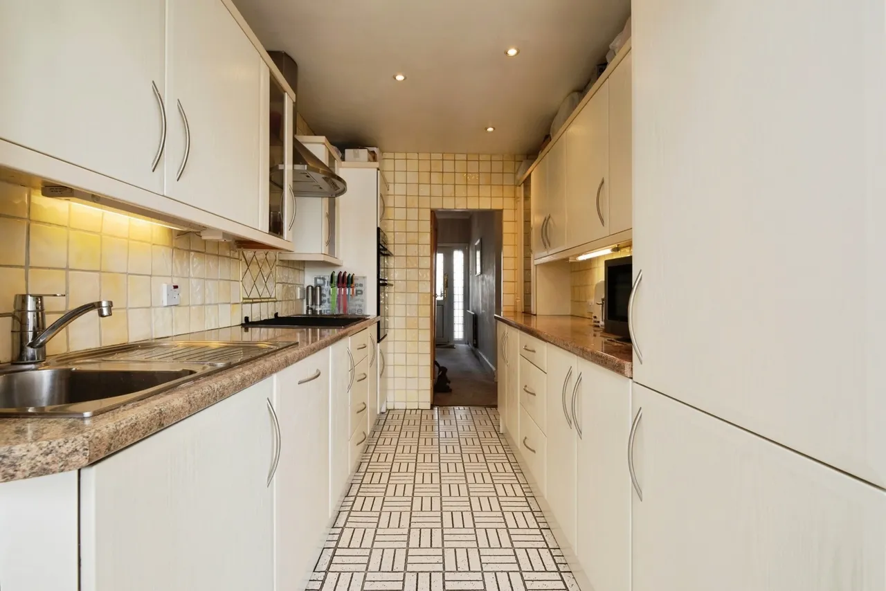 Windermere Gardens, Ilford, IG4, photo 9